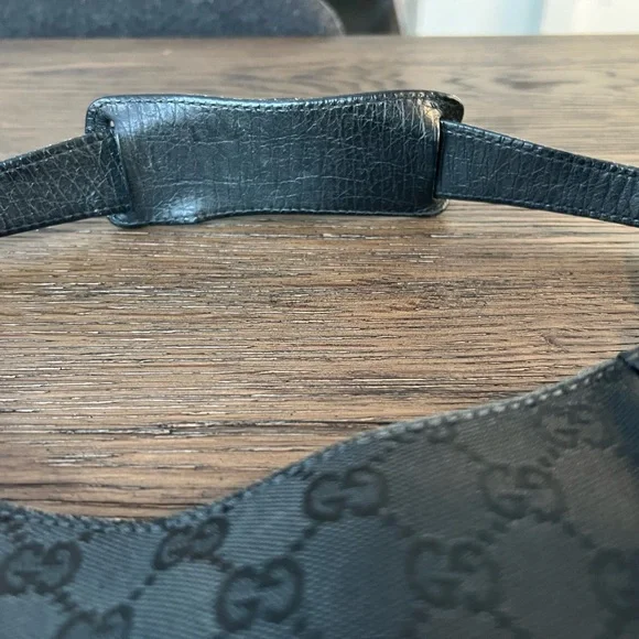 Gucci Hassler Hobo Bag - Picture 8 of 13